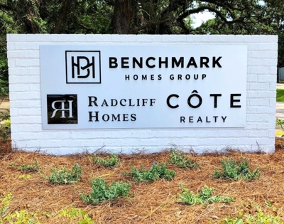 Custom Exterior Signs Photo